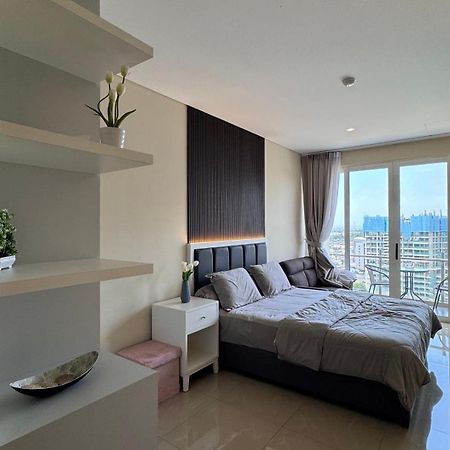 Nagoya Thamrin Apartment High Floor With View Bagian luar foto