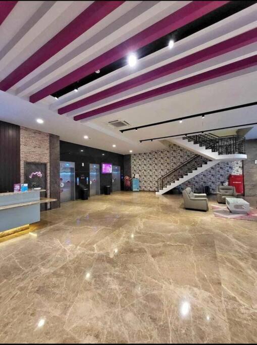 Nagoya Thamrin Apartment High Floor With View Bagian luar foto