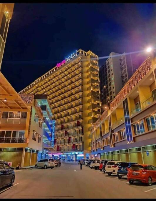 Nagoya Thamrin Apartment High Floor With View Bagian luar foto