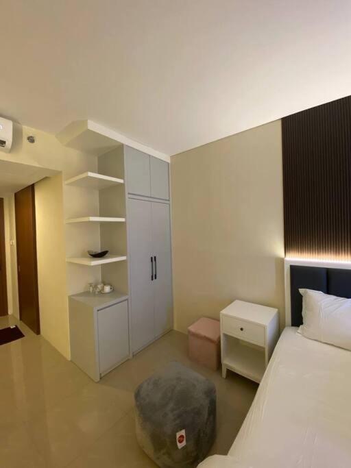 Nagoya Thamrin Apartment High Floor With View Bagian luar foto