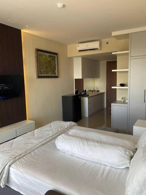 Nagoya Thamrin Apartment High Floor With View Bagian luar foto