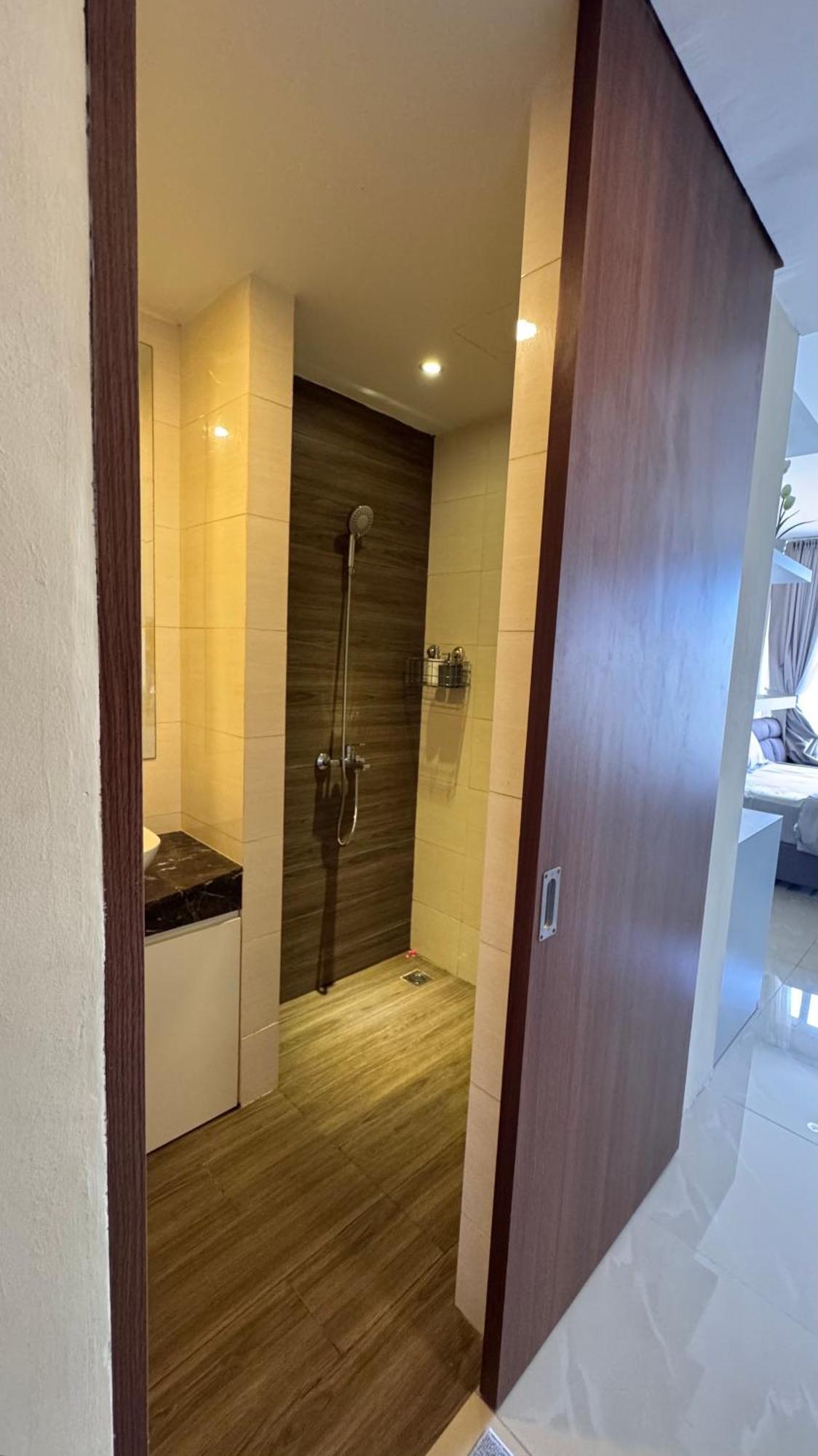 Nagoya Thamrin Apartment High Floor With View Bagian luar foto